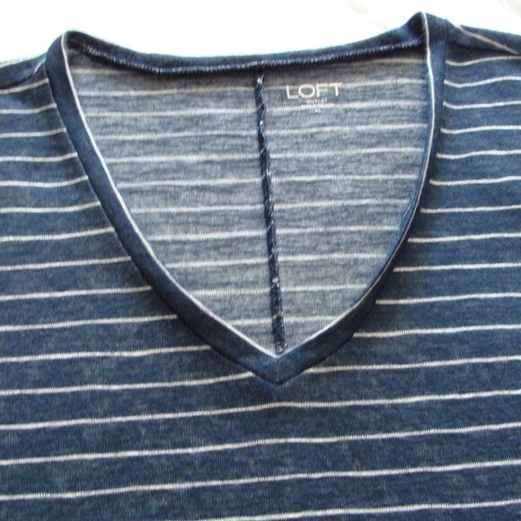 ANN TAYLOR LOFT Blue & White STRIPE 3/4 Sleeve V-Neck Knit Top Sz XL - Picture 2 of 6